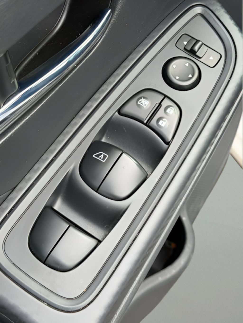 Certified 2025 Nissan Versa 1.6 SV Sedan