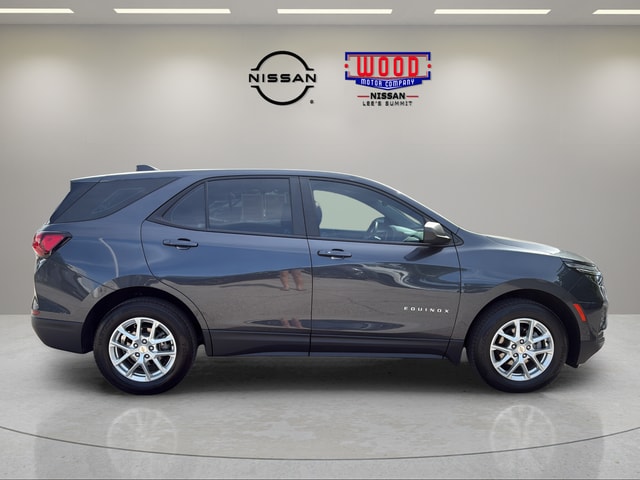 Used 2022 Chevrolet Equinox LS with VIN 3GNAXSEV3NS211474 for sale in Kansas City