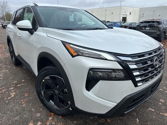 2026 Nissan Rogue SV's photo