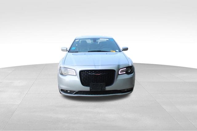 Used 2023 Chrysler 300 S with VIN 2C3CCABG1PH566053 for sale in Hurst, TX