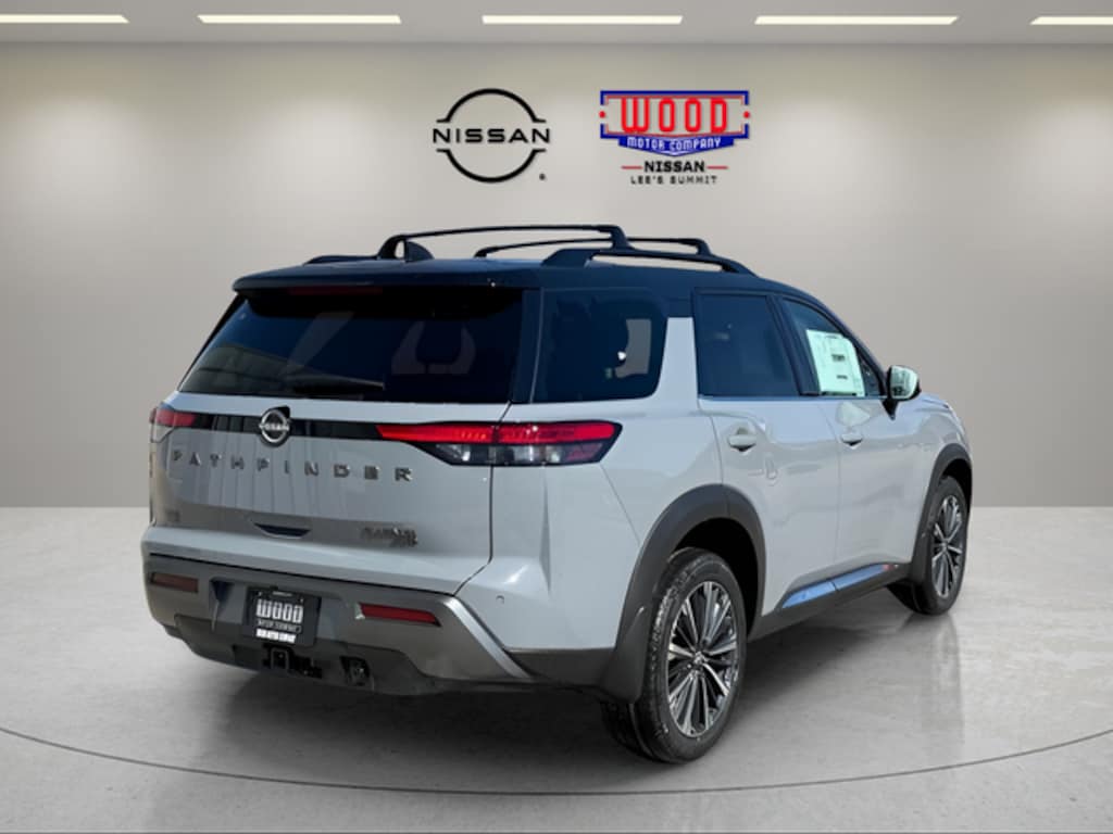 New 2026 Nissan Pathfinder Platinum SUV