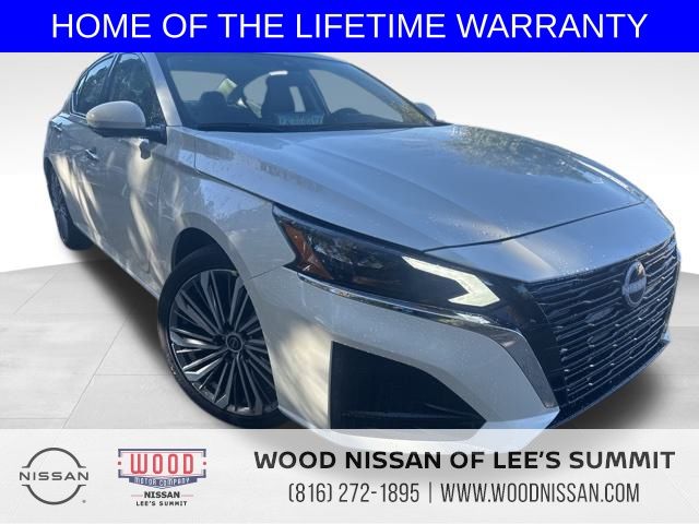 2025 Nissan Altima SL's photo