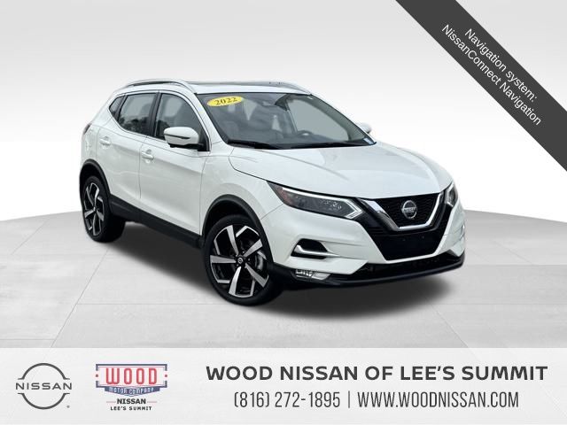 2022 Nissan Rogue Sport SL's photo