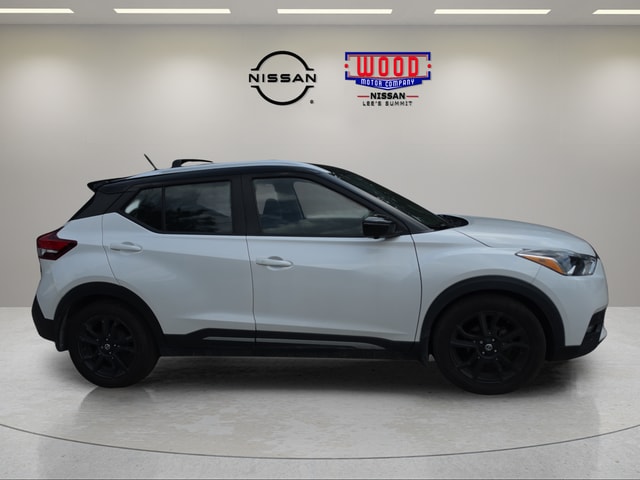 Used 2020 Nissan Kicks SR with VIN 3N1CP5DV0LL571591 for sale in Lee's Summit, MO