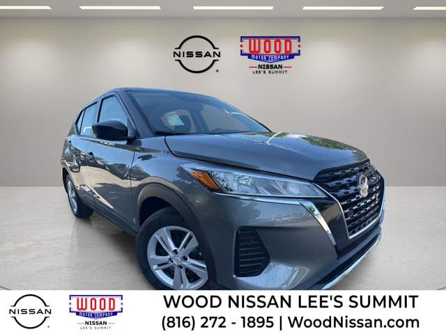 2025 Nissan KICKS PLAY Base