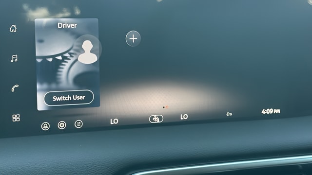 2026 Nissan Armada SV - Photo 39