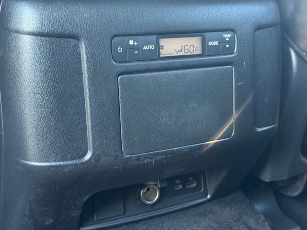 Used 2022 Nissan Armada SV SUV