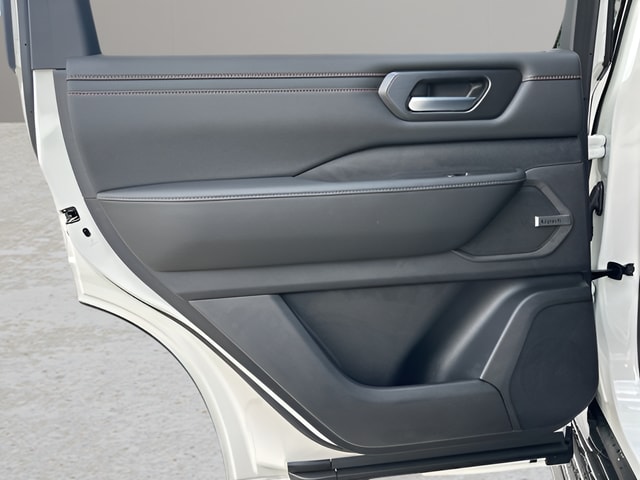 2026 Nissan Armada PRO-4X - Photo 24