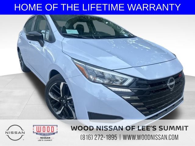 2025 Nissan Versa Sedan SR's photo