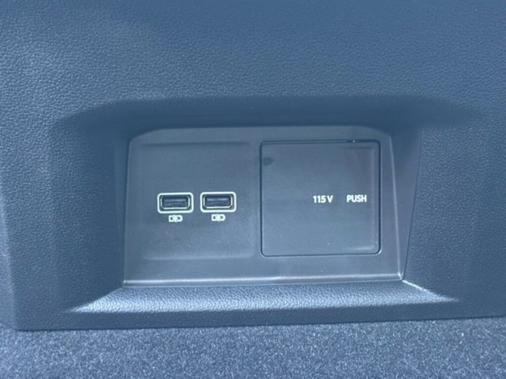 Used 2020 Volkswagen Atlas Cross Sport 3.6L V6 SE w/Technology SUV