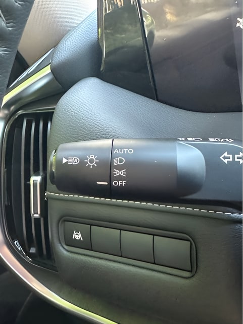 2026 Nissan Armada SV - Photo 33