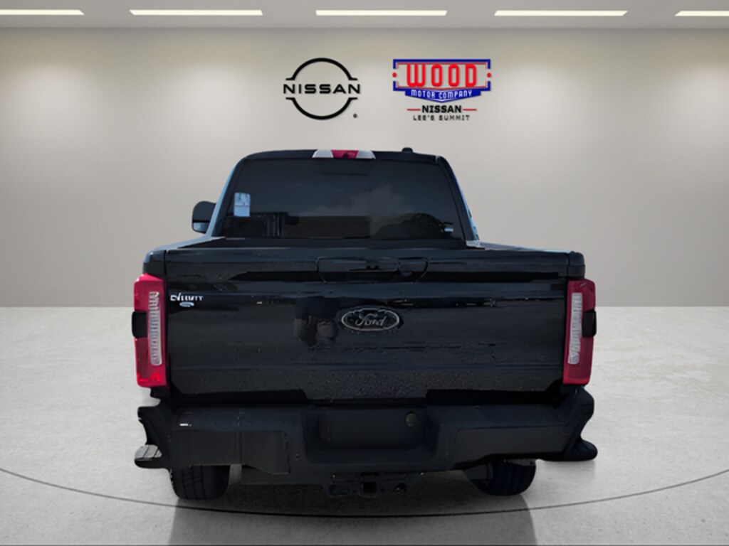 Used 2023 Ford F-250SD Lariat Truck