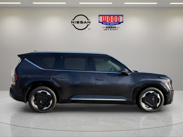 Used 2026 Kia EV9 Land with VIN 5XYADFS53TG009293 for sale in Lee's Summit, MO