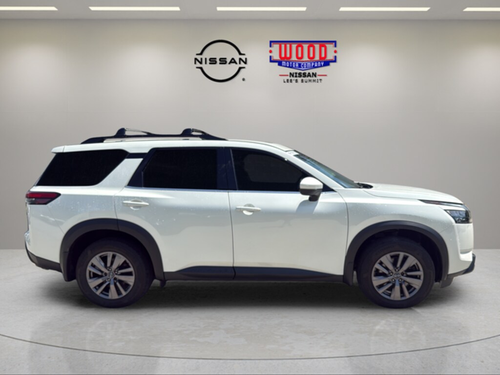Used 2023 Nissan Pathfinder SV SUV