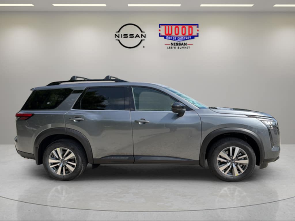 New 2026 Nissan Pathfinder SL SUV