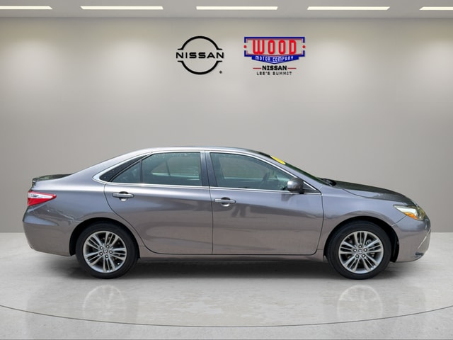 Used 2017 Toyota Camry SE with VIN 4T1BF1FKXHU408057 for sale in Kansas City