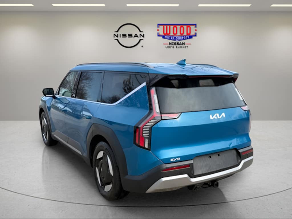 Used 2024 Kia EV9 Wind SUV