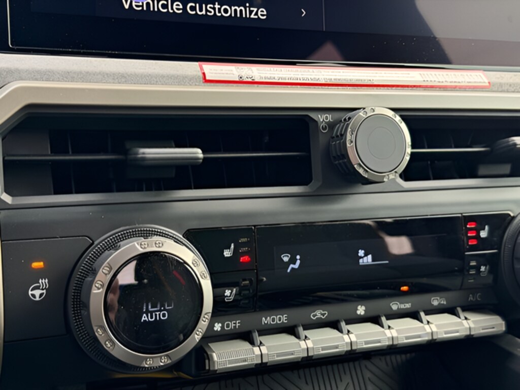 Used 2025 Toyota Tacoma Hybrid Trailhunter Truck