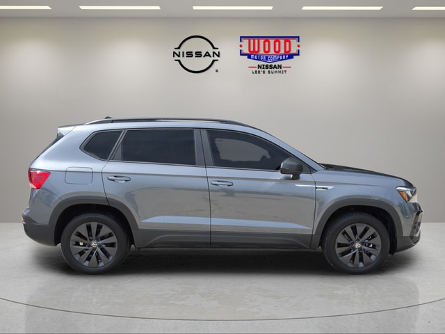 Used 2024 Volkswagen Taos S with VIN 3VV5X7B25RM103273 for sale in Kansas City