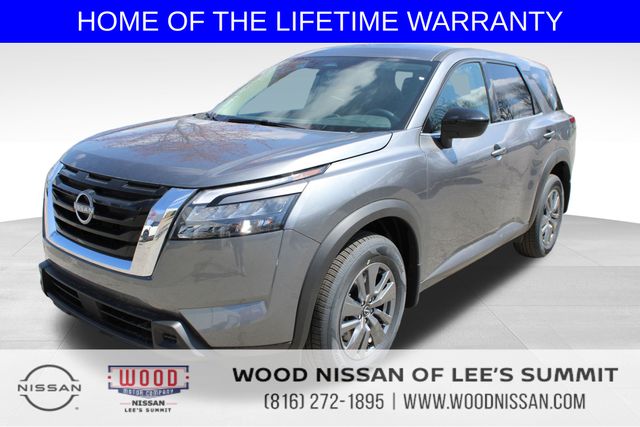 2025 Nissan Pathfinder S photo 3