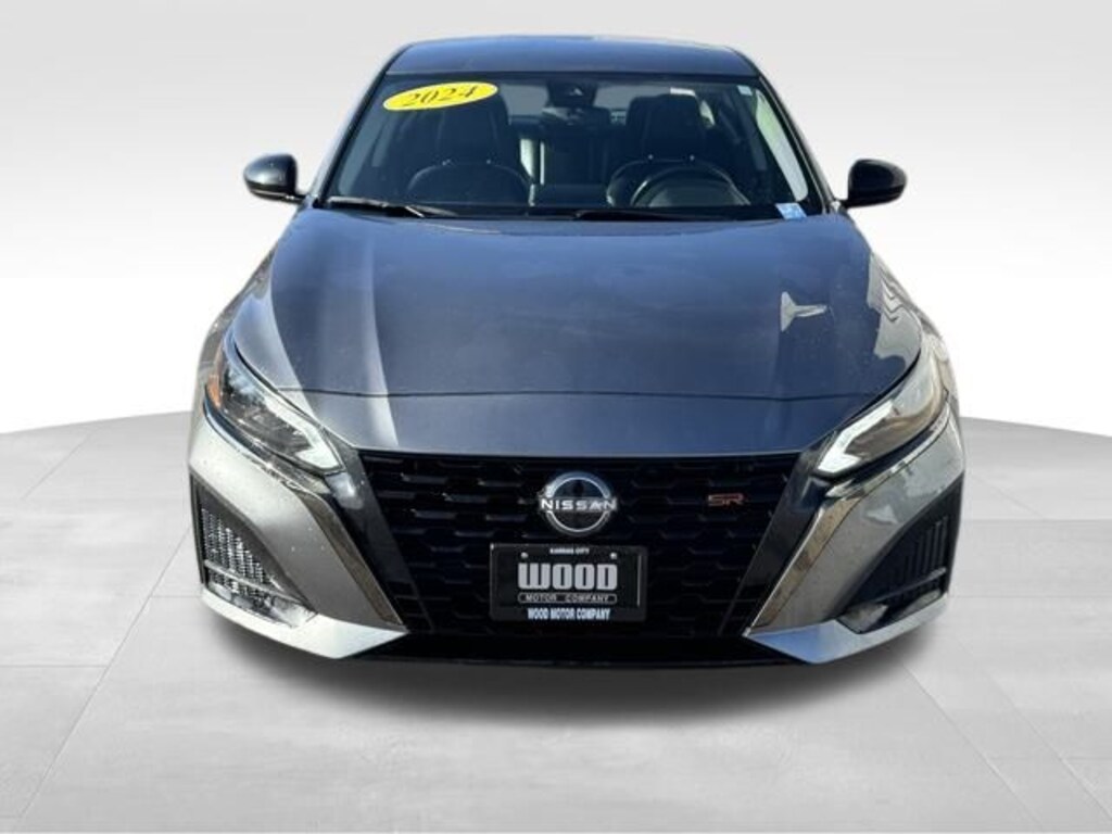 Used 2024 Nissan Altima 2.5 SR Sedan