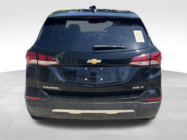 2023 Chevrolet Equinox LT photo 2