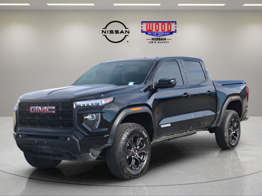 Used 2025 GMC Canyon Elevation Truck
