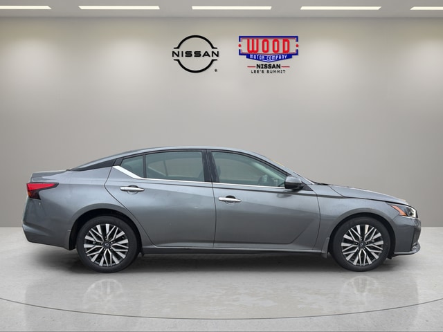 Used 2024 Nissan Altima SV with VIN 1N4BL4DVXRN397378 for sale in Kansas City