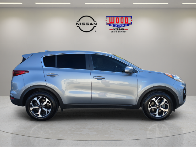 Used 2022 Kia Sportage LX with VIN KNDPMCAC1N7999093 for sale in Kansas City