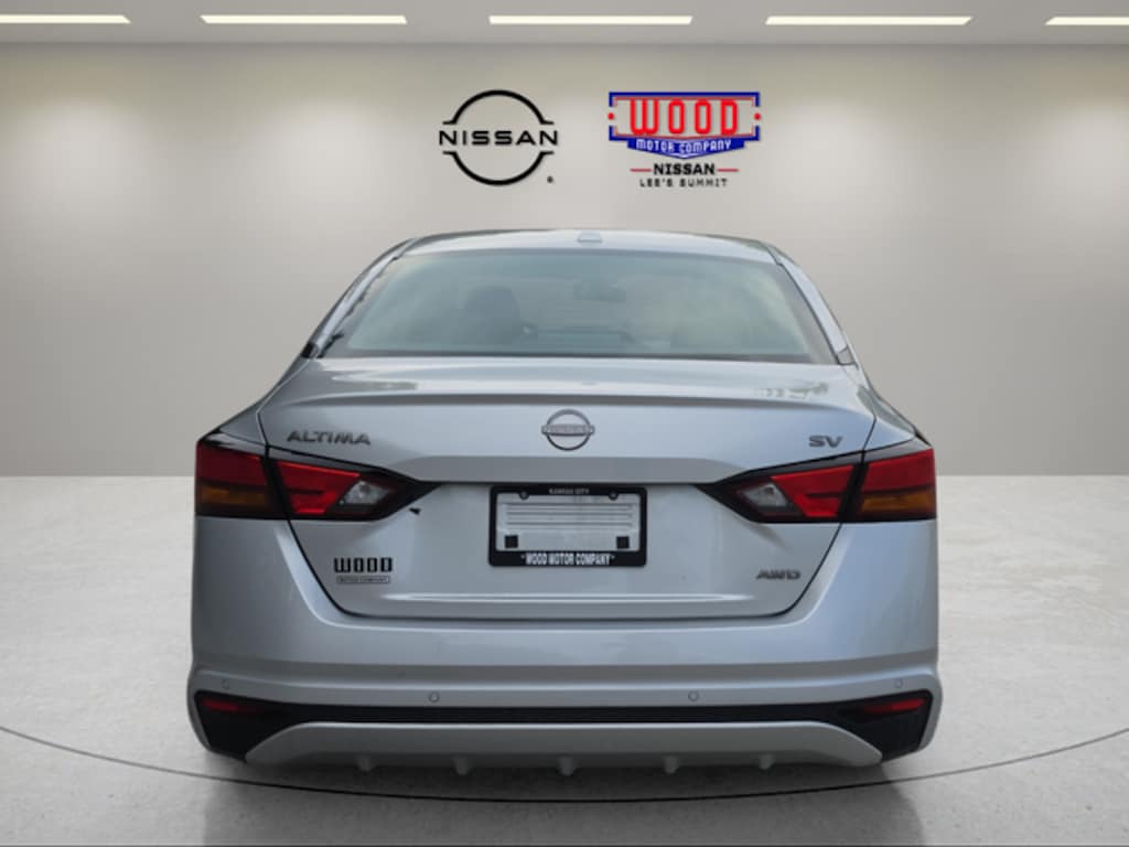 Used 2024 Nissan Altima 2.5 SV Sedan