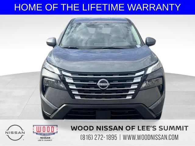 2026 Nissan Rogue SV photo 2