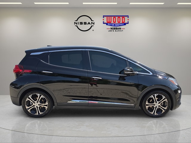 Used 2020 Chevrolet Bolt EV Premier with VIN 1G1FZ6S04L4135388 for sale in Kansas City