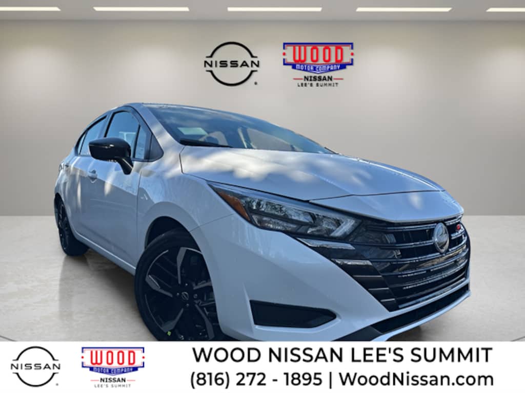 New 2025 Nissan Versa 1.6 SR Sedan