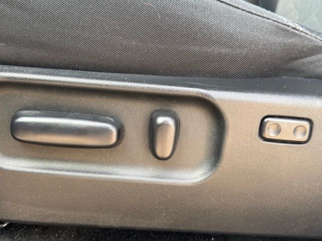2021 Toyota Tacoma TRD Off-Road photo 4