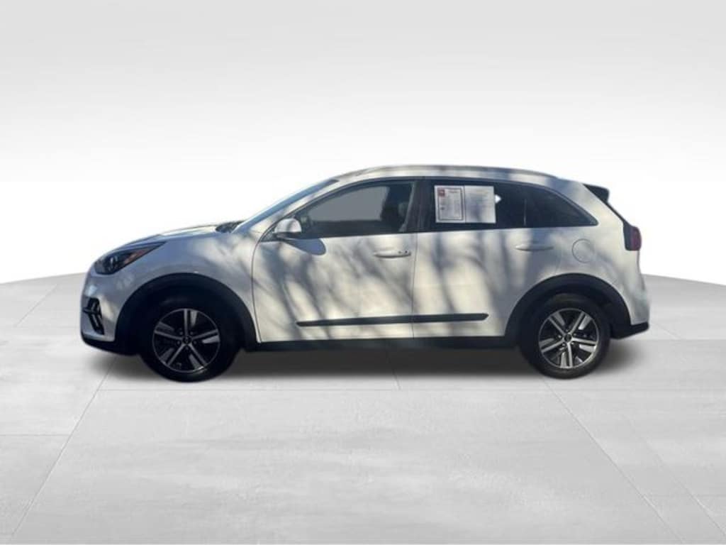 Used 2021 Kia Niro LXS SUV