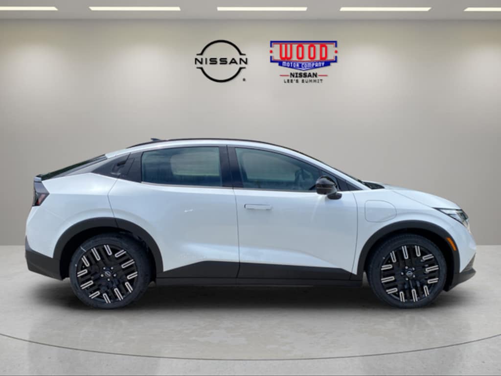 New 2026 Nissan LEAF PLATINUM+ SUV