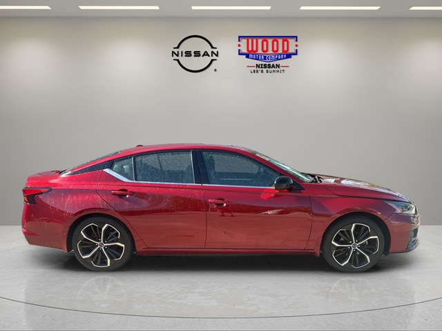 Used 2024 Nissan Altima SR with VIN 1N4BL4CV5RN321648 for sale in Kansas City