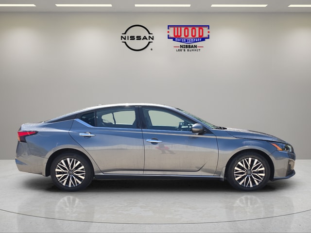 Used 2024 Nissan Altima SV with VIN 1N4BL4DV2RN311657 for sale in Kansas City