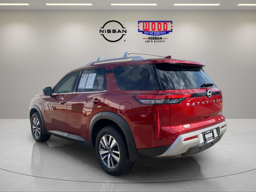 Used 2023 Nissan Pathfinder SL SUV