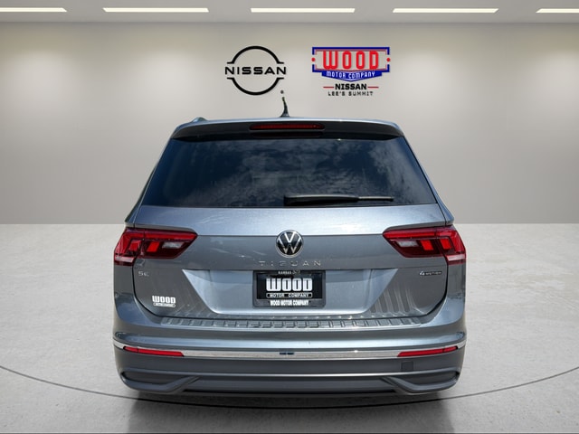 Used 2024 Volkswagen Tiguan SE with VIN 3VV2B7AX5RM047866 for sale in Kansas City
