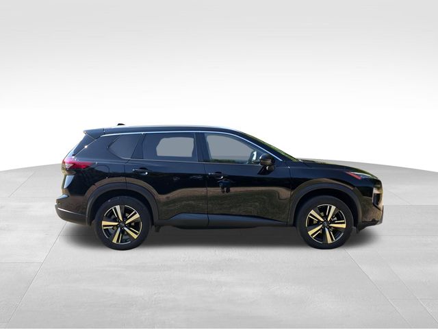 2025 Nissan Rogue SL photo 2