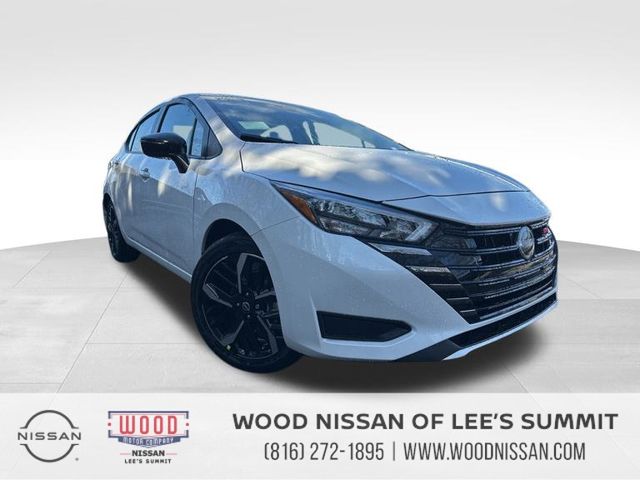 2025 Nissan Versa Sedan SR's photo