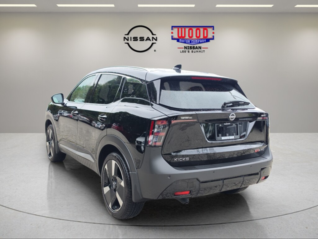 Used 2025 Nissan Kicks SR SUV