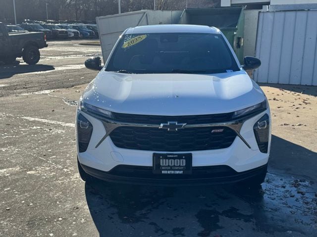 Used 2025 Chevrolet Trax RS with VIN KL77LGEP7SC016408 for sale in Kansas City