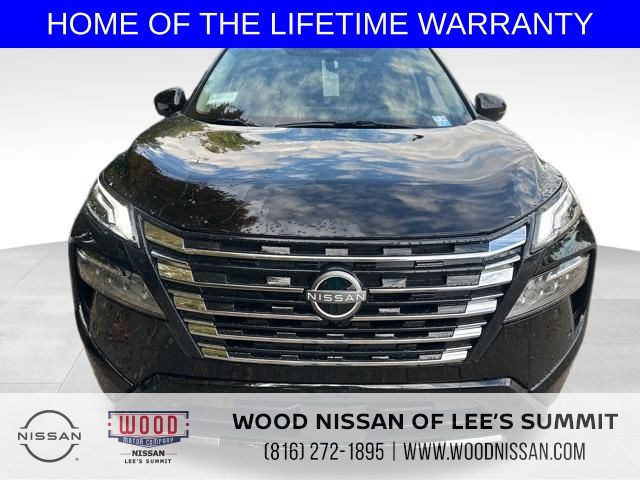 2026 Nissan Rogue Platinum photo 2