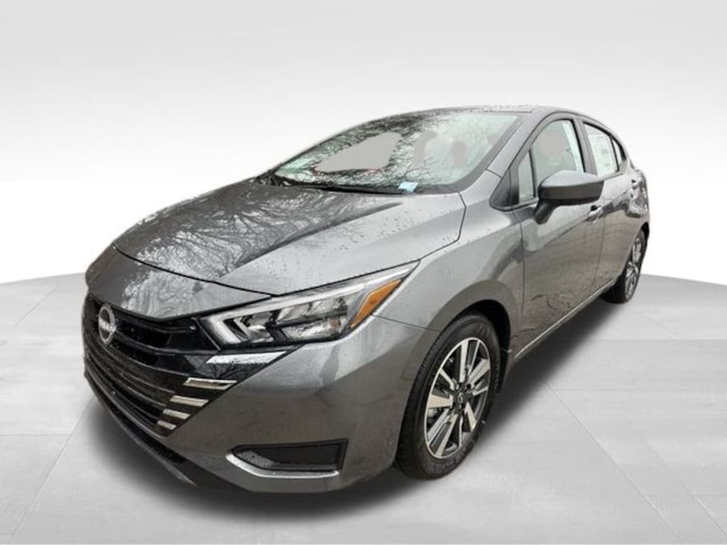 New 2025 Nissan Versa 1.6 SV Sedan