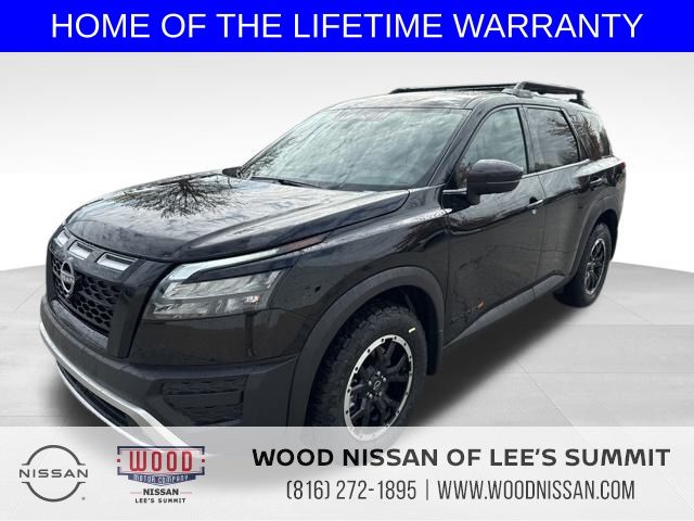 2025 Nissan Pathfinder Rock Creek photo 3