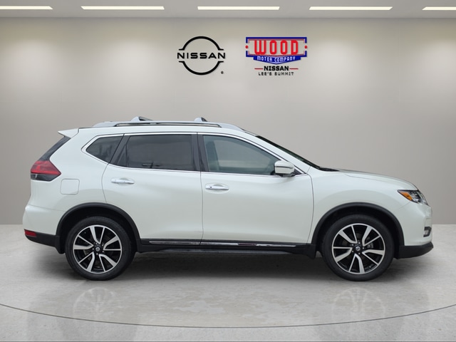 Used 2019 Nissan Rogue SL with VIN 5N1AT2MV8KC833121 for sale in Kansas City