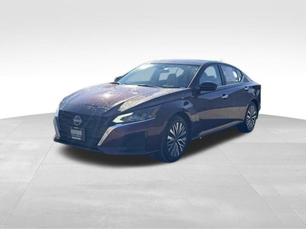 Used 2023 Nissan Altima 2.5 SV Sedan
