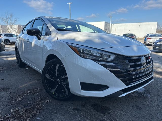 2025 Nissan Versa Sedan SR's photo